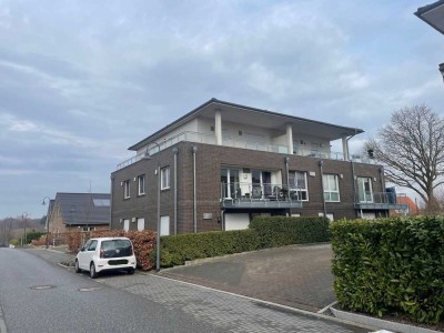 Stilvolle 2,5-Zimmer-Penthouse-Wohnung mit geh. Innenausstattung mit Balkon und EBK in Scharbeutz