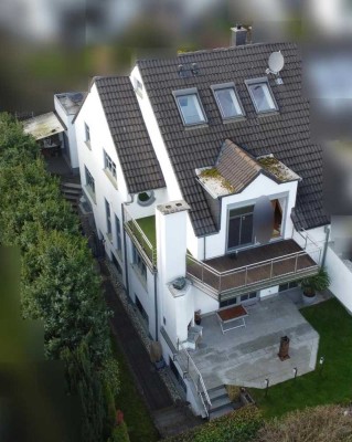 PROVISIONSFREI für Neukunden - Exklusive Doppelhaushälfte mit separatem Einliegerbereich