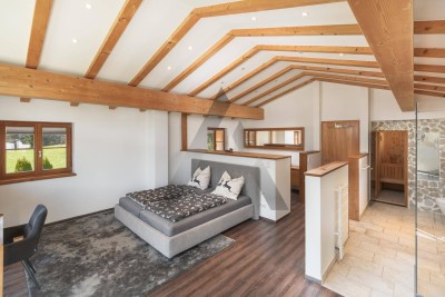 Chalet in idyllischer Sonnen- &amp; Ausblickslage