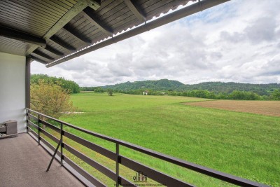 Ideal für Familien I Ein- bis Zweiparteienhaus I traumhafter Blick ins Grüne I 286m² Wohnfläche I Köttmannsdorf