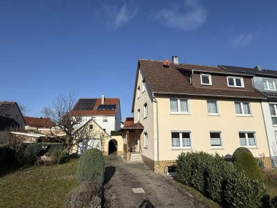 3-Familien-Wohnhaus (DHH)
