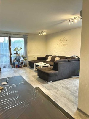 Großzügige Wohnung mit blickgeschützter Terrasse