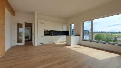 Helle 4-Zimmer-Loft-Wohnung mit EBK und großem Balkon