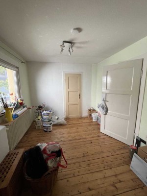 Charmante 3,5-Zimmer-Wohnung mit Dielenboden in historischem Zweifamilienhaus in Au am Rhein