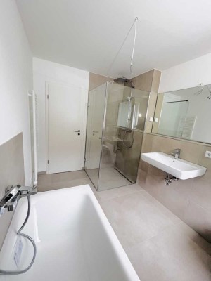 Neubau! Exklusives Reihenhaus in Gaggenau mit 2 Stellplätzen und Garten.