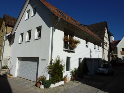 Schöne und modernisierte 2-Raum-Wohnung mit gehobener Innenausstattung in Wiesensteig