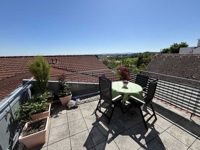 Stilvolle 4,5-Zimmer-Wohnung, geh. Innenausstattung mit Balkon und EBK in Filderstadt-Plattenhardt