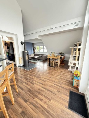Sonnige und geräumige 4-Zimmer-Wohnung mit zwei großen Terrassen in Burlafingen