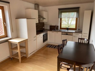 Freundliche 4-Zimmer-Wohnung mit Balkon und EBK in Kirchberg