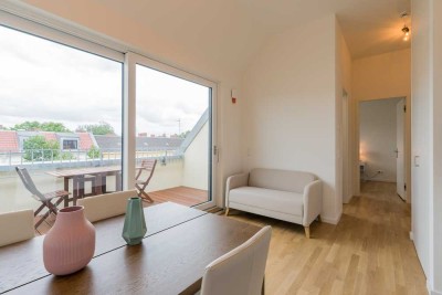 From 02.09 - Attic apartment in the heart of Neukölln with great terrace
