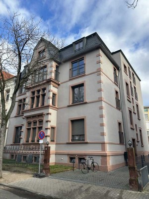 Moderne 3 Zimmer Wohnung mit Einbauküche und Balkon in Top-Lage!