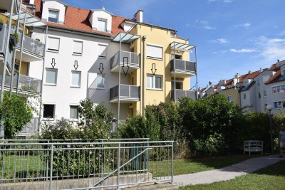 Traumhafte, neuwertige und ruhige 2 Zimmerwohnung mit Balkon und Garage in Mödling