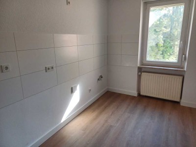 Erstbezug nach Sanierung: Attraktive 2-Raum-Wohnung in Frankenthal