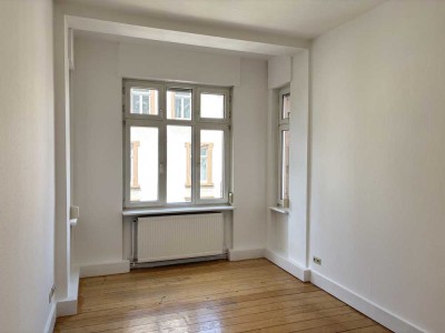 MARTINSVIERTEL: 4 ZI. STILALTBAUETAGE MIT EBK (g. Abst.), TL-BAD, BALKON U. GARTENMITBENUTZUNG