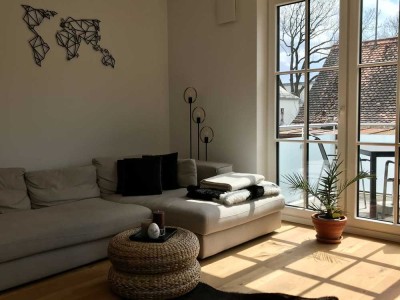 Hochwertige 2-Zimmer-Wohnung mit EBK und zwei Balkonen