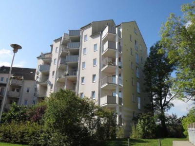 RESERVIERT !!!--Blick in Syratal- schöne 2- Zimmer WE-3.OG- EBK+ Aufzug- Balkon- VERMIETET !!!