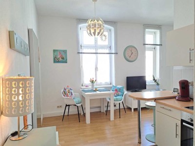 Sonniges Apartment direkt am Park Sanssouci - seltene Gelegenheit