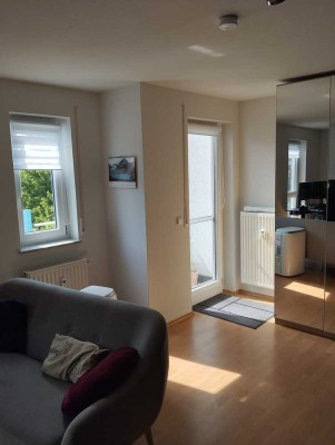 Vollständig renovierte 1,5-Raum-Wohnung mit Balkon und EBK in Laupheim-88471
