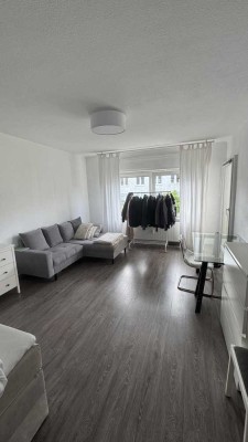 1-Zimmer Wohnung mit Küche, Balkon und Garage