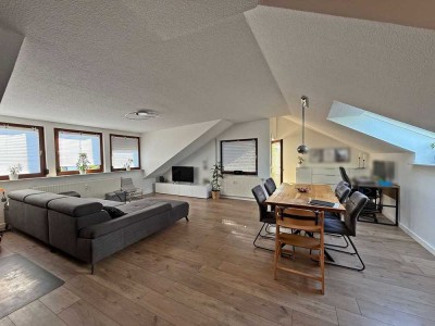 Großzügige und top gepflegte 3-Zimmer Wohnung mit Balkon und Garage