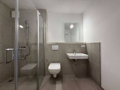 ***Neubauwohnung in Frohlinde mit Einbauküche & Abstellkammer**