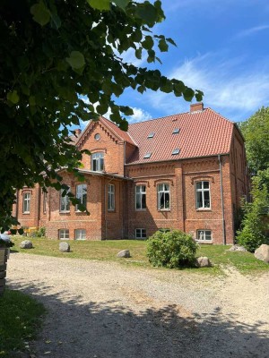 5-Zimmer Maisonette-Wohnung mit Balkon in Boltenhagen