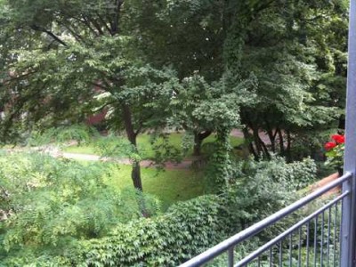 Attraktive 2 Zi, KN, gr. Balkon, teilmöbl., BITTE TEXT LESEN !!