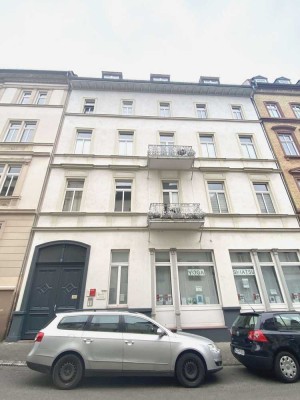 Modernisierte 2-Zimmer-Wohnung mit Balkon und EBK in Wiesbaden-Mitte