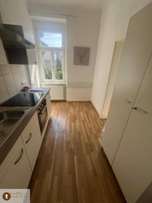 Altbauflair trifft modern: Hinreißende Zweizimmerwohnung in der Lazarettgasse, zu vermieten!