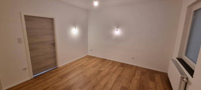 Erdgeschosswohnung in Innenhoflage - Renoviert