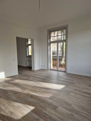 *ERSTBEZUG in der Villa *2 Zimmer - Wohnung und noch weitere ...