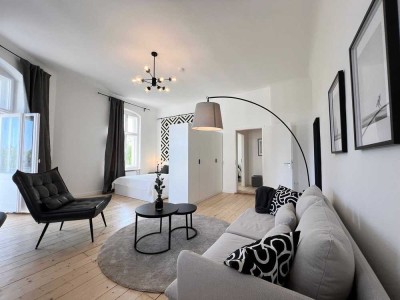 Co-Living Apartment for Rent - 3 Bedrooms + Guest Room | 145 sqm in Kreuzberg