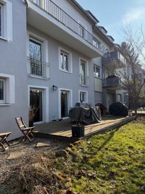 schöne 2 Zimmer Garten Wohnung+Terrasse /Stellplatz/EBK in Kaltental, frei 1.4.2025