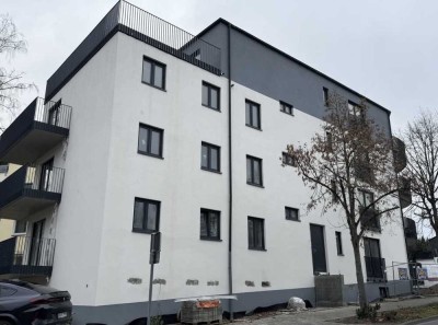 Neuwertige 2-Raum-Wohnung mit Balkon in Eschborn