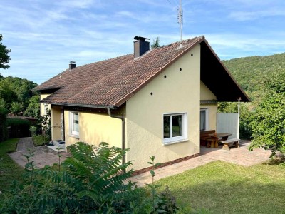 Handwerkliches Geschick spart Geld! Massives Einfamilienhaus in Unterleinleiter