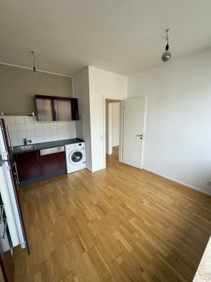 Ideal für WG - Gründer: Möblierte Wohnung am Marktplatz - Fußläufig zur UNI Mannheim !!!