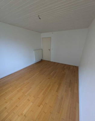 Geschmackvolle 2-Zimmer-Wohnung mit EBK in unmittelbarer Seenähe in Friedrichshafen