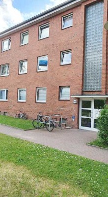 Leere 2,5 Zimmer-Wohnung, 1. Etage, rund 65 m² groß, mit Balkon, provisionsfrei