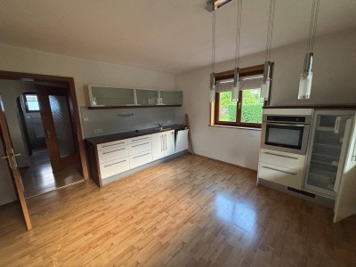 Erdgeschosswohnung mit Terrasse