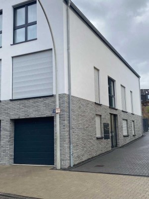 Frechen-Bachem: Schicke 3 Zimmerwohnung mit Balkon