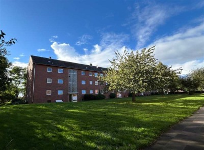 Rieseby bei Eckernförde: 3-ZW mit neuer Küche, renoviertem Wannenbad + Balkon zu vermieten!