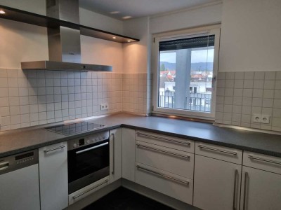 Moderne 4-Zimmer-Wohnung in Bad Homburg v..d.Höhe