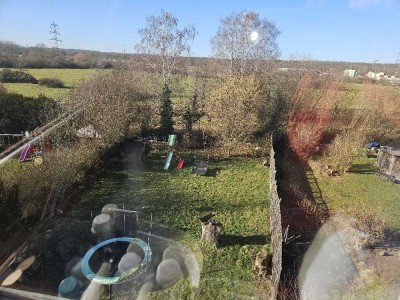 Viel Platz + sehr großer Garten + Großgarage...