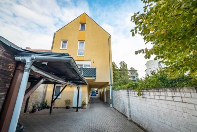 Wohnen auf drei Etagen – moderne Doppelhaushälfte in Peine!