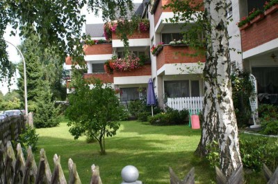 moderne Wohnung mit zwei Zimmern und Balkon in Köln-Niehl
