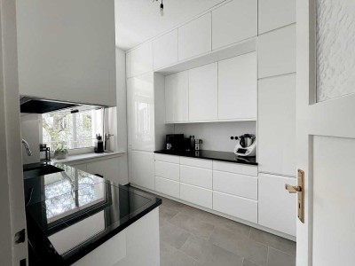 Attraktive 4-Zimmer Wohnung mit Balkon im 3. OG in Frankfurt Nordend-West