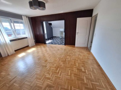Ansprechende und modernisierte 3,5-Zimmer-Dachgeschosswohnung mit geh. Innenausstattung in Lembeck