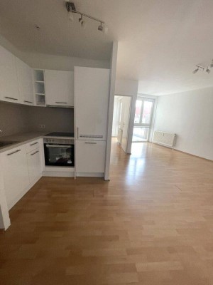 2-Zimmer-Wohnung mit grosser Wohnküche zu mieten!