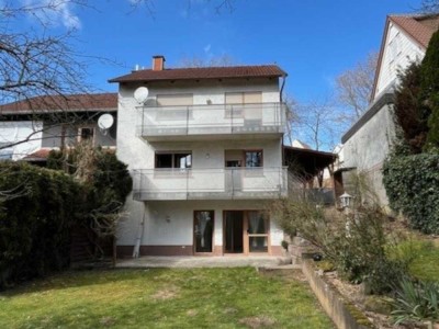 Großzügiges Doppelhaus mit Carport in Kaiserslautern-Erlenbach zu verkaufen