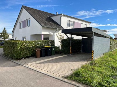 Neuwertige moderne EFH-Doppelhaushälfte, gehobene Ausstattung in effizienter Bauweise
